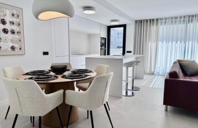 3 bedroom Apartment for holiday rental in Casco Antiguo, Marbella with pool garage - € 2,500 (Ref: 9863952)