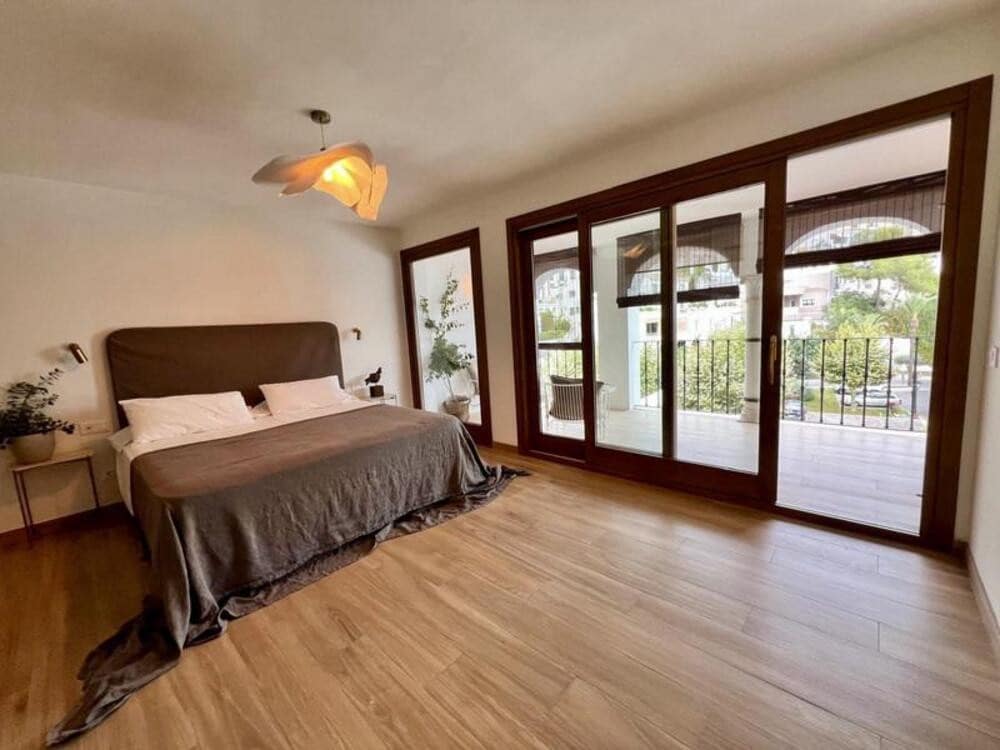 2 bedroom Apartment for rent in La Heredia with pool garage - € 2,800 (Ref: 9866360)