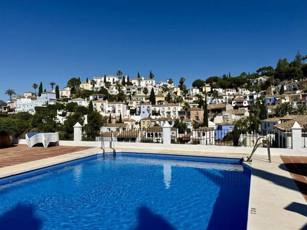 2 bedroom Apartment for rent in La Heredia with pool garage - € 2,800 (Ref: 9866360)