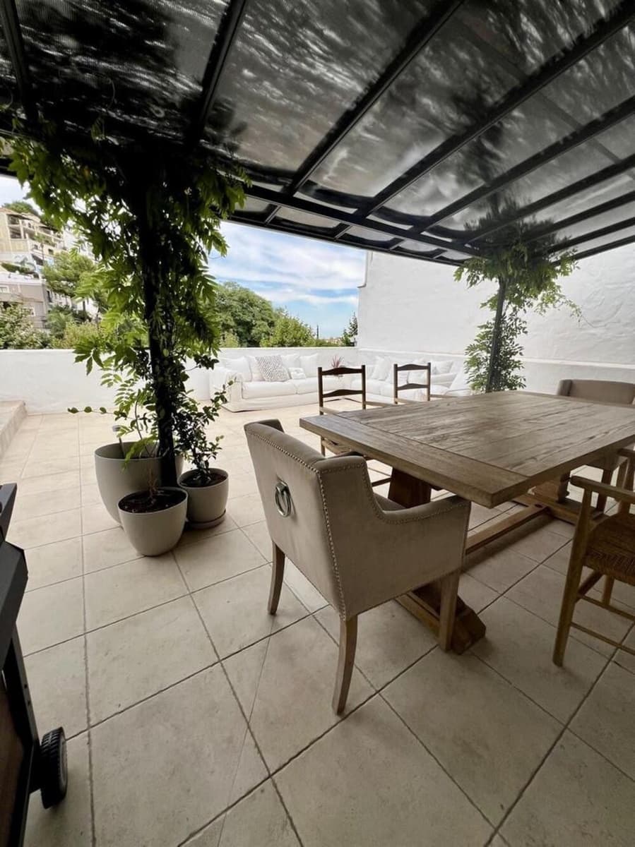 2 bedroom Apartment for rent in La Heredia with pool garage - € 2,800 (Ref: 9866360)