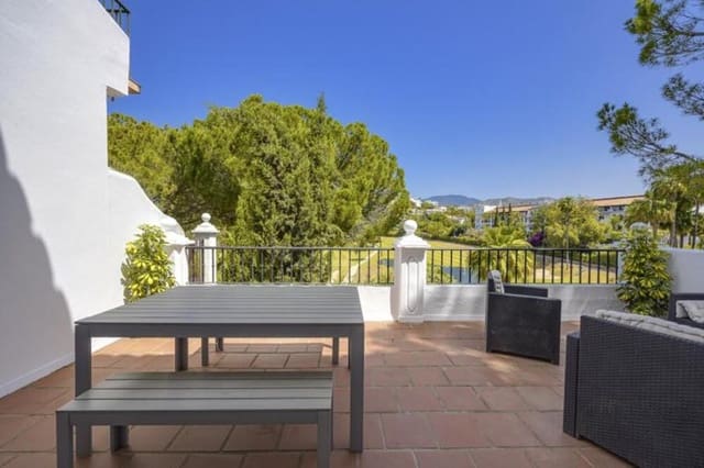 4 quarto Casa em Banda para venda em La Quinta, Benahavís com garagem - 875 000 € (Ref: 9866362)