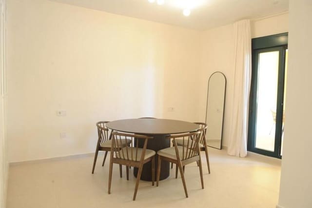 4 chambre Appartement à vendre à San Pedro de Alcántara Pueblo, Marbella avec piscine garage - 695 000 € (Ref: 9866364)