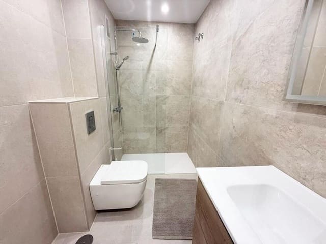 4 chambre Appartement à vendre à San Pedro de Alcántara Pueblo, Marbella avec piscine garage - 695 000 € (Ref: 9866364)