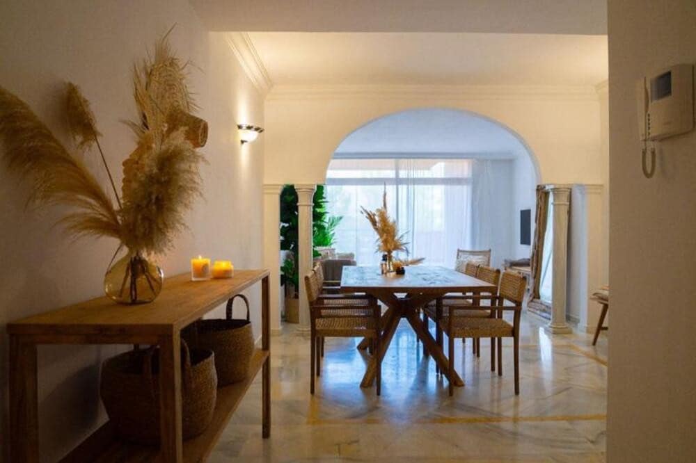 2 slaapkamer Appartement te koop in Marbella met zwembad garage - € 549.000 (Ref: 9866365)