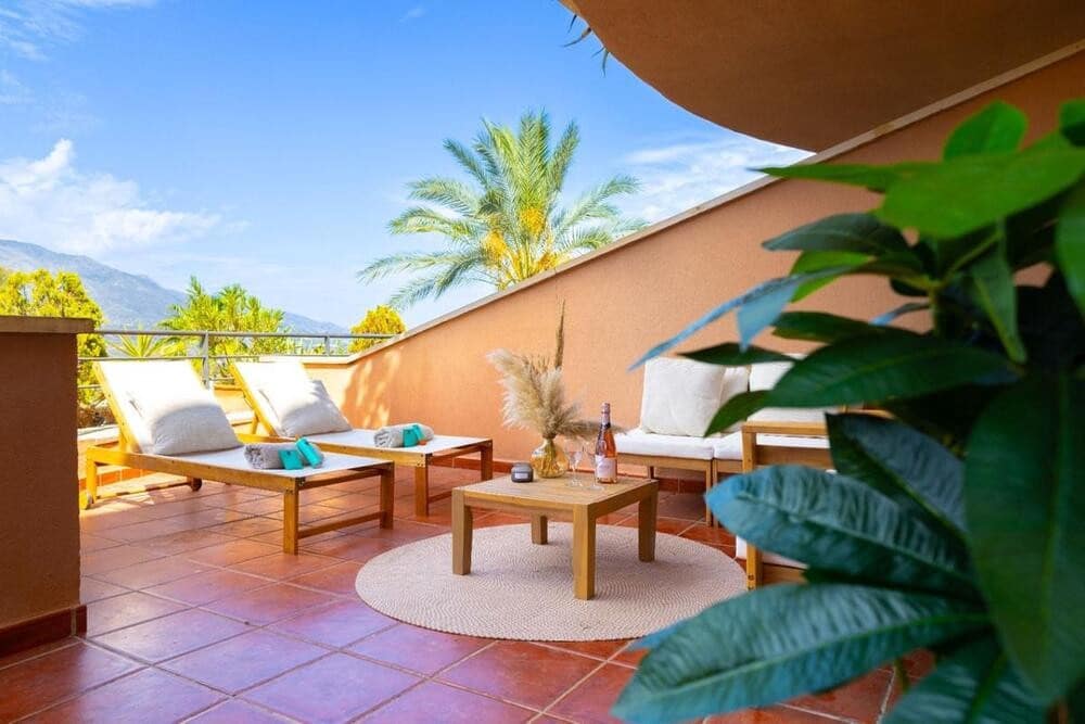 2 slaapkamer Appartement te koop in Marbella met zwembad garage - € 549.000 (Ref: 9866365)