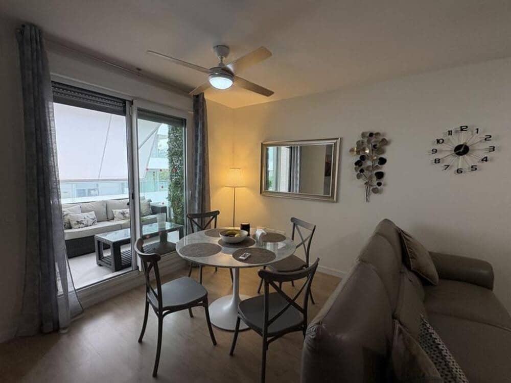 3 bedroom Apartment for rent in Marbella with pool garage - € 3,000 (Ref: 9866366)