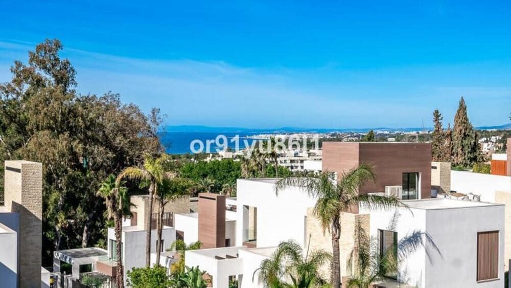 4 sypialnia Willa na sprzedaż w Marbella z basenem garażem - 3 995 000 € (Ref: 9868125)