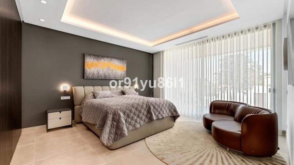 4 sypialnia Willa na sprzedaż w Marbella z basenem garażem - 3 995 000 € (Ref: 9868125)