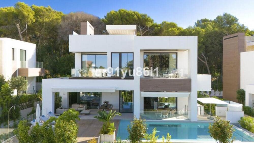 4 sypialnia Willa na sprzedaż w Marbella z basenem garażem - 3 995 000 € (Ref: 9868125)