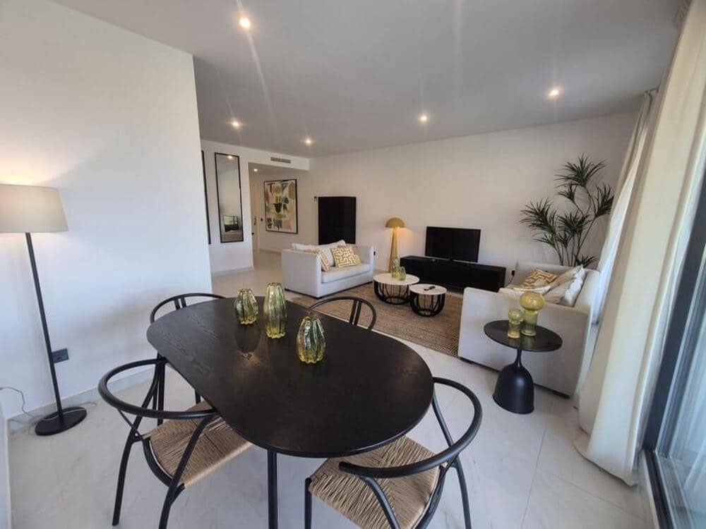 2 bedroom Apartment for rent in Estepona with pool garage - € 2,950 (Ref: 9868126)