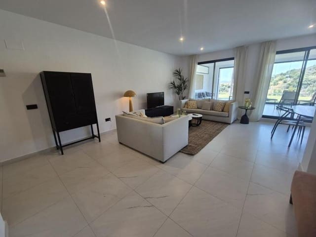 2 quarto Apartamento para arrendar em Altos de Estepona, Estepona com piscina garagem - 2 950 € (Ref: 9868126)