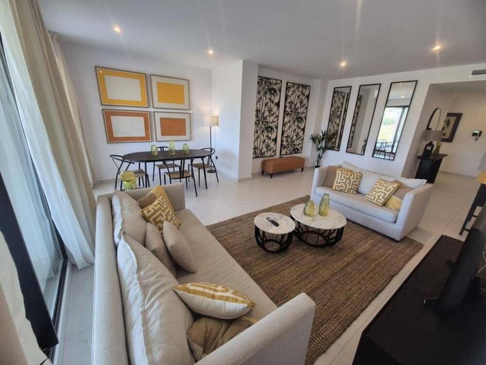 2 bedroom Apartment for rent in Estepona with pool garage - € 2,950 (Ref: 9868126)