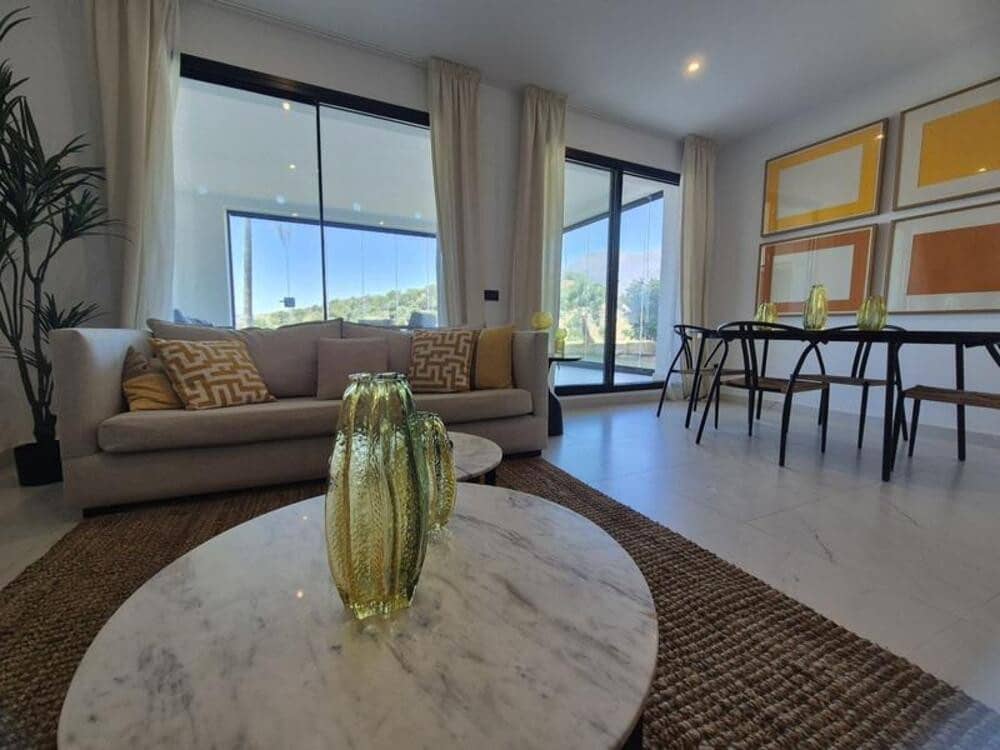 2 bedroom Apartment for rent in Estepona with pool garage - € 2,950 (Ref: 9868126)
