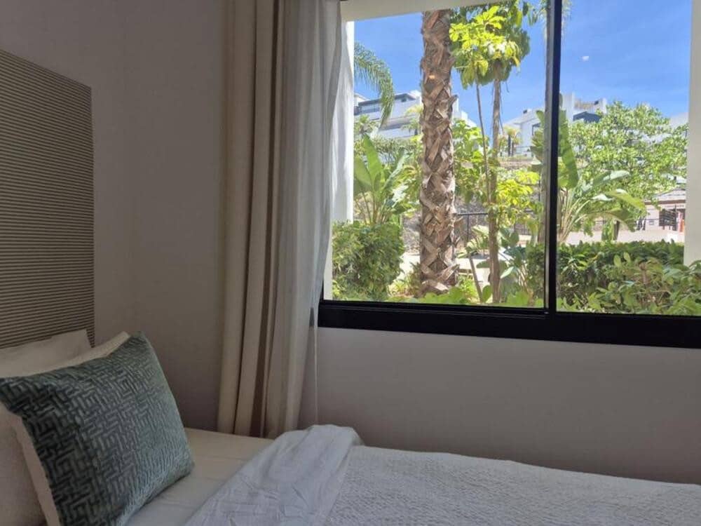 2 bedroom Apartment for rent in Estepona with pool garage - € 2,950 (Ref: 9868126)