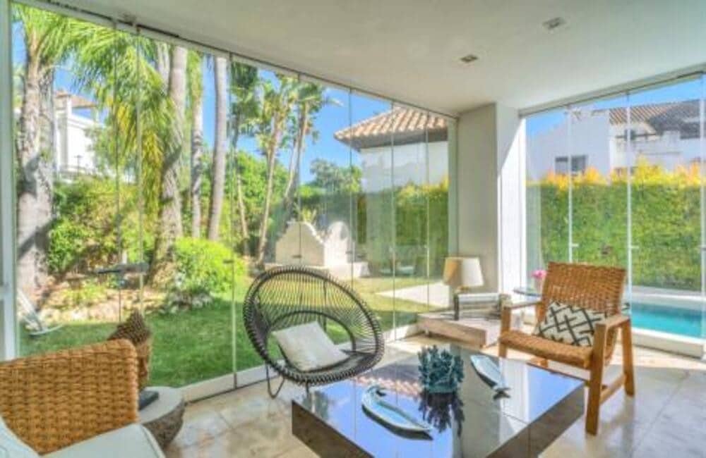4 soverom Villa til leie i Marbella med svømmebasseng garasje - € 9 100 (Ref: 9868127)