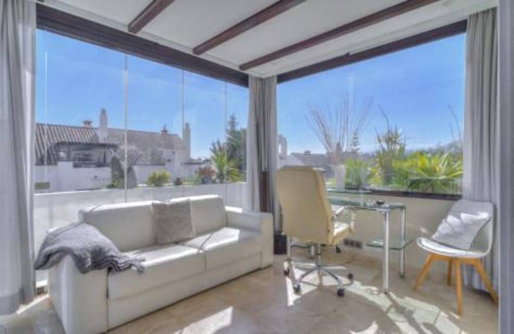 4 soverom Villa til leie i Marbella med svømmebasseng garasje - € 9 100 (Ref: 9868127)