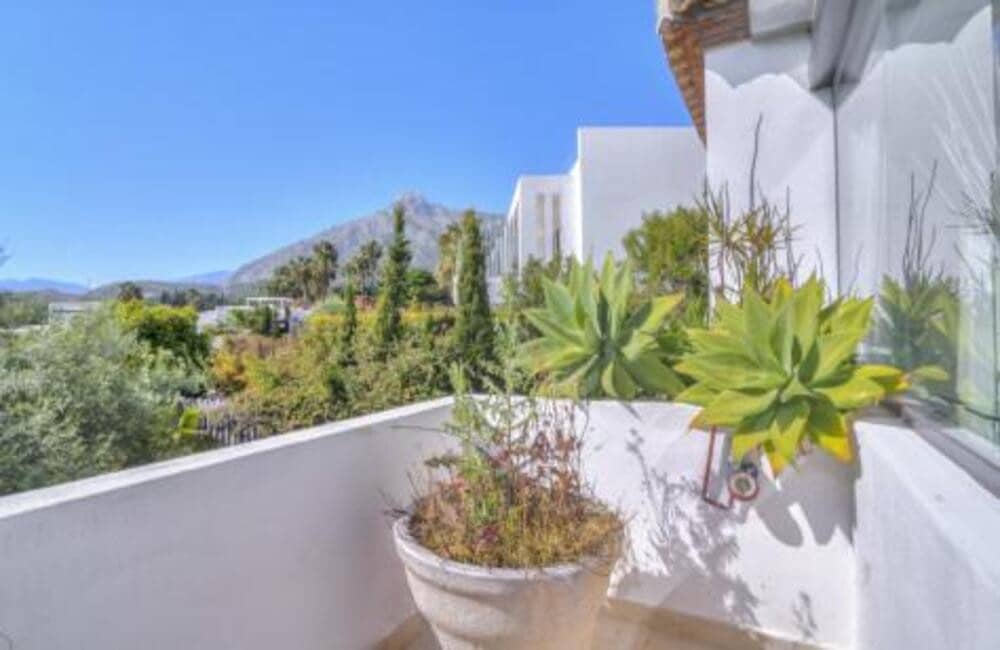 4 soverom Villa til leie i Marbella med svømmebasseng garasje - € 9 100 (Ref: 9868127)
