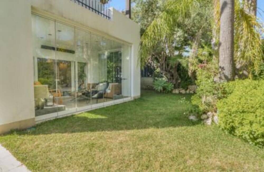 4 soverom Villa til leie i Marbella med svømmebasseng garasje - € 9 100 (Ref: 9868127)