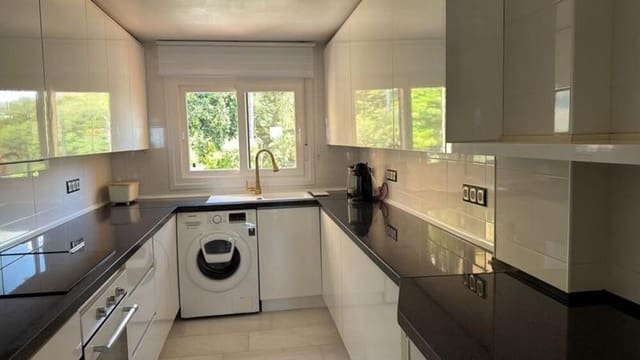 3 soverom Leilighet til leie i Casares Pueblo, Casares med svømmebasseng garasje - € 2 300 (Ref: 9868128)