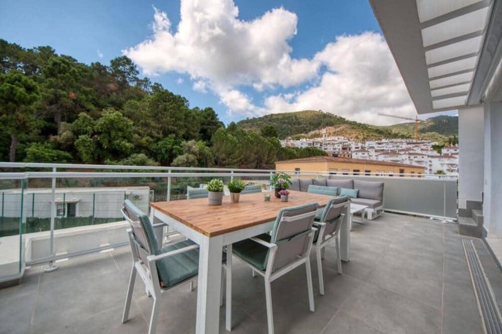 3 soveværelse Penthouse til salg i Benahavis med swimmingpool garage - € 750.000 (Ref: 9872885)