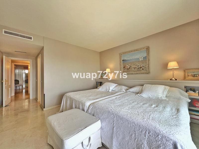 2 soverom Leilighet til leie i Marbella med svømmebasseng garasje - € 3 400 (Ref: 9872889)