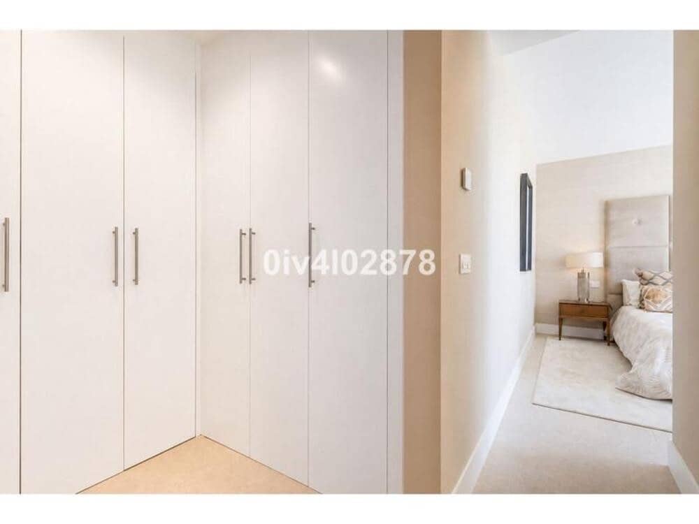 3 sypialnia Apartament na sprzedaż w La Quinta z basenem garażem - 1 200 000 € (Ref: 9875610)