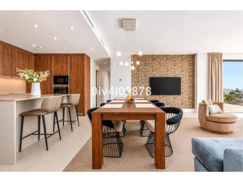 3 sypialnia Apartament na sprzedaż w La Quinta z basenem garażem - 1 200 000 € (Ref: 9875610)