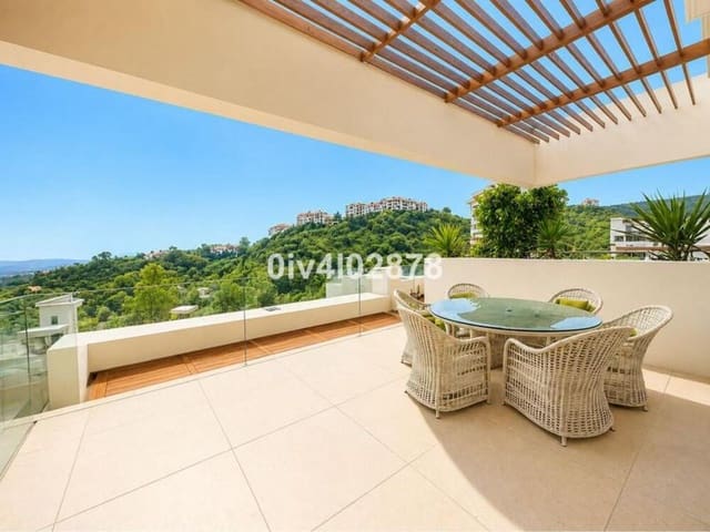 3 sypialnia Apartament na sprzedaż w La Quinta, Benahavís z basenem garażem - 1 200 000 € (Ref: 9875610)