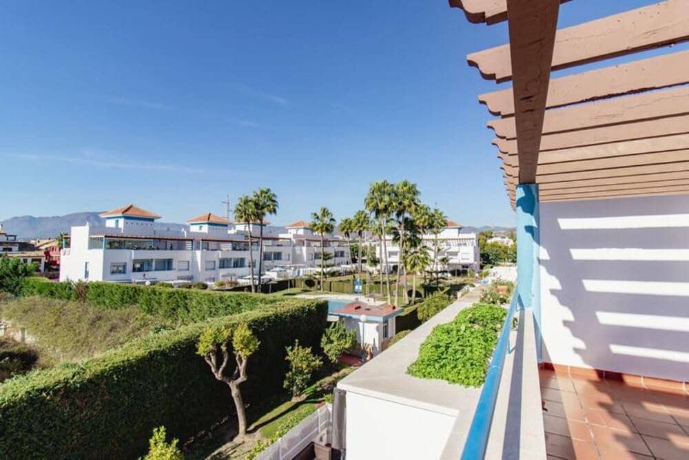 4 soveværelse Byhus til salg i Bel-Air med swimmingpool garage - € 590.000 (Ref: 9875611)