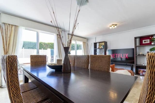 4 soveværelse Byhus til salg i Bel-Air, Estepona med swimmingpool garage - € 590.000 (Ref: 9875611)