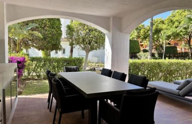 4 camera da letto Appartamento da affittare in San Pedro de Alcántara Pueblo, Marbella con piscina garage - 5.500 € (Rif: 9875613)