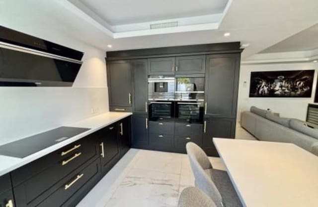 4 camera da letto Appartamento da affittare in San Pedro de Alcántara Pueblo, Marbella con piscina garage - 5.500 € (Rif: 9875613)