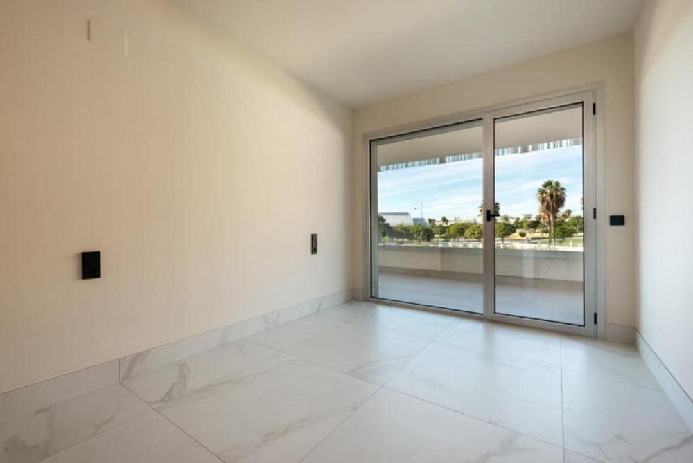 3 camera da letto Appartamento da affittare in San Pedro de Alcantara con piscina garage - 3.950 € (Rif: 9875617)