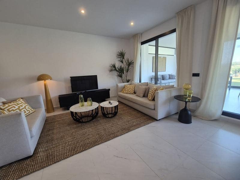 2 sypialnia Apartament do wynajęcia w Estepona z basenem garażem - 2 950 € (Ref: 9877801)