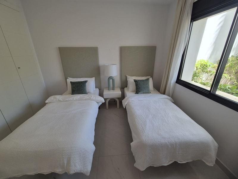 2 sypialnia Apartament do wynajęcia w Estepona z basenem garażem - 2 950 € (Ref: 9877801)