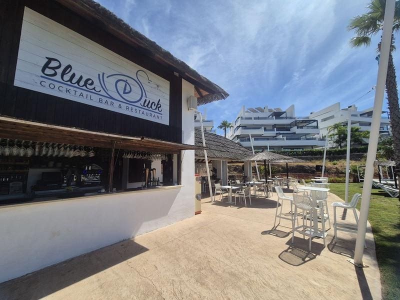 2 sypialnia Apartament do wynajęcia w Estepona z basenem garażem - 2 950 € (Ref: 9877801)