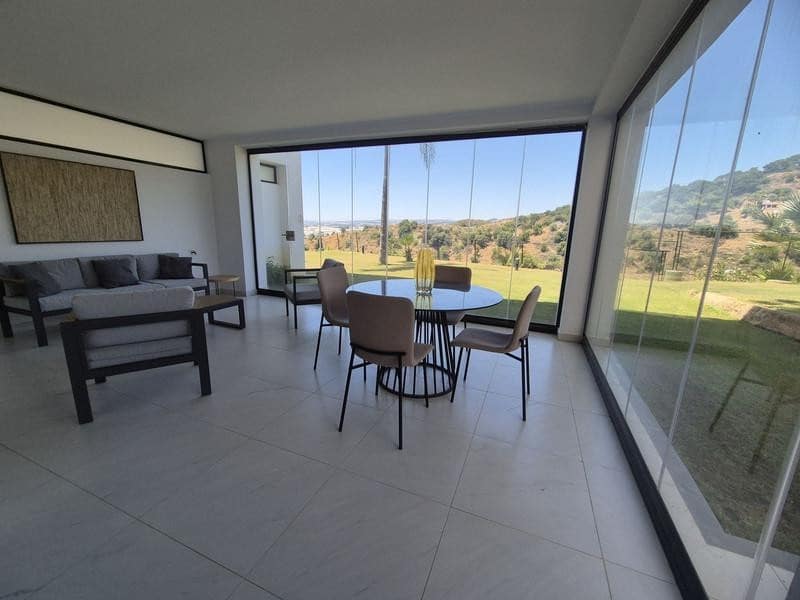 2 sypialnia Apartament do wynajęcia w Estepona z basenem garażem - 2 950 € (Ref: 9877801)