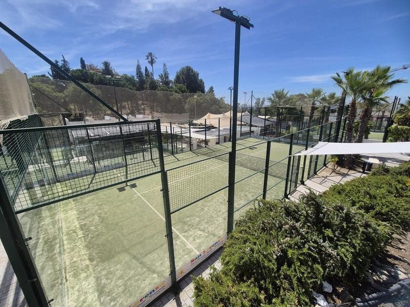 2 sypialnia Apartament do wynajęcia w Estepona z basenem garażem - 2 950 € (Ref: 9877801)