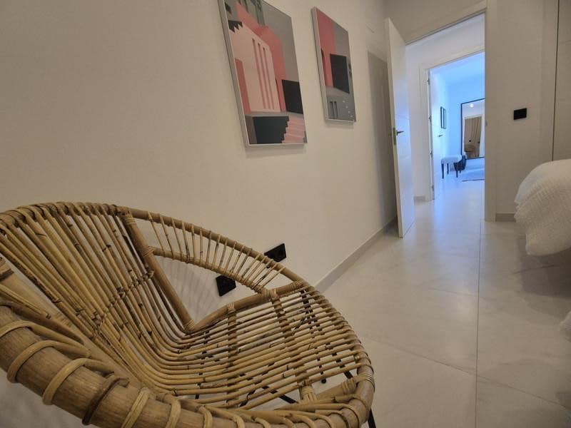 2 sypialnia Apartament do wynajęcia w Estepona z basenem garażem - 2 950 € (Ref: 9877801)