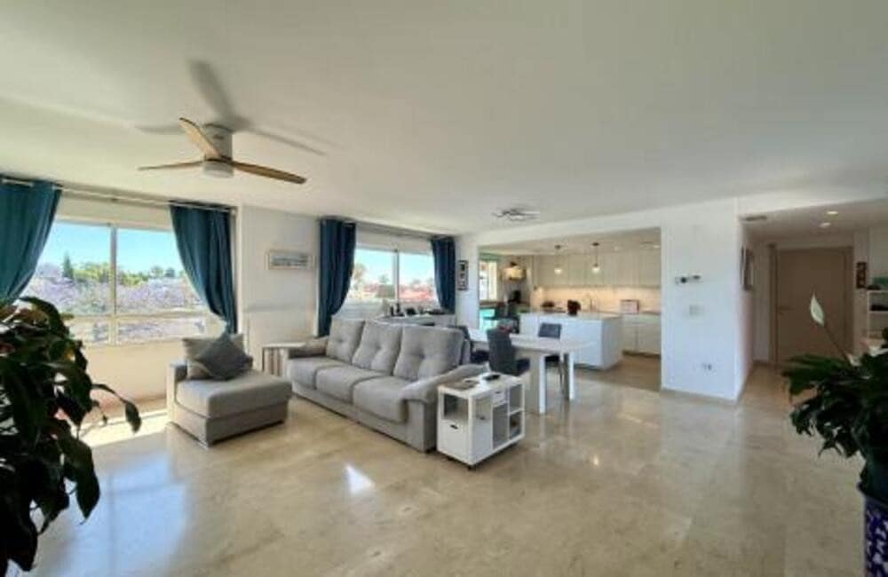 3 soveværelse Penthouse til salg i Guadalmina med swimmingpool garage - € 595.000 (Ref: 9877802)