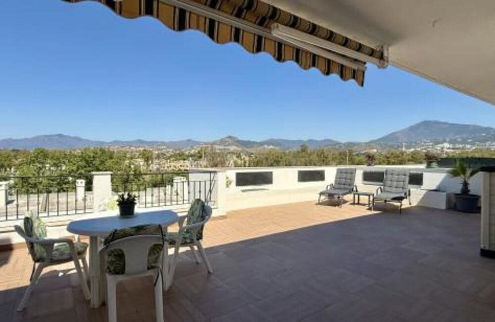 3 soveværelse Penthouse til salg i Guadalmina med swimmingpool garage - € 595.000 (Ref: 9877802)