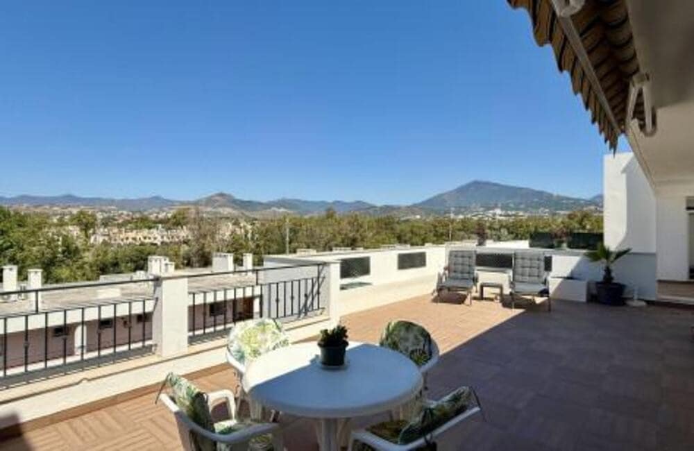 3 soveværelse Penthouse til salg i Guadalmina med swimmingpool garage - € 595.000 (Ref: 9877802)