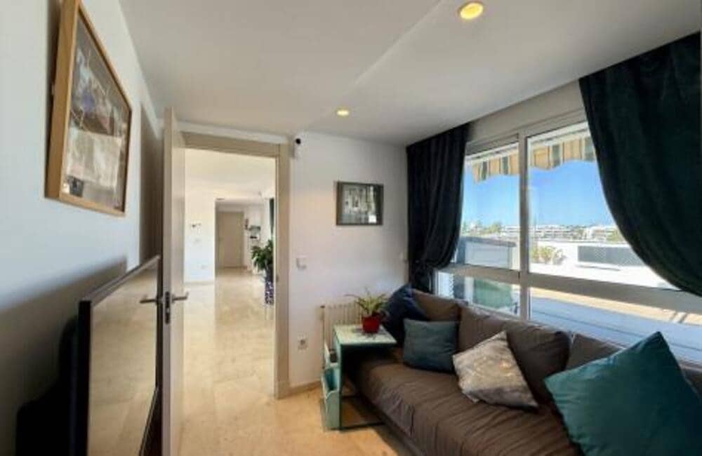 3 soveværelse Penthouse til salg i Guadalmina med swimmingpool garage - € 595.000 (Ref: 9877802)