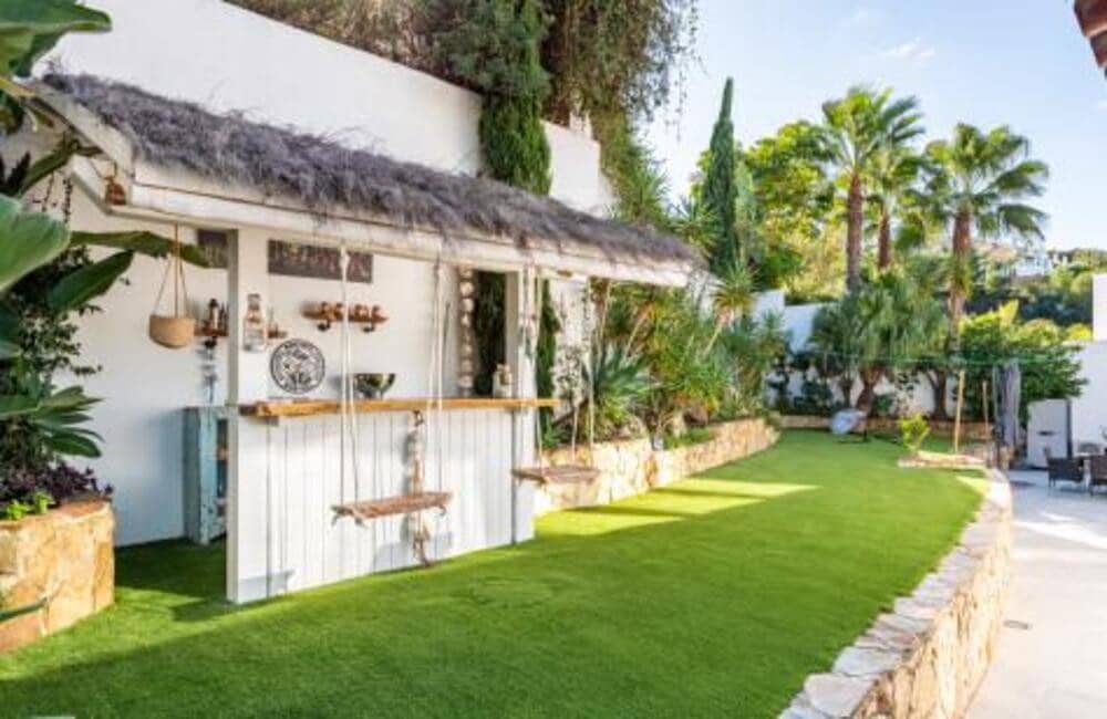 4 soverom Villa til salgs i Mijas Costa med svømmebasseng garasje - € 2 395 000 (Ref: 9880511)
