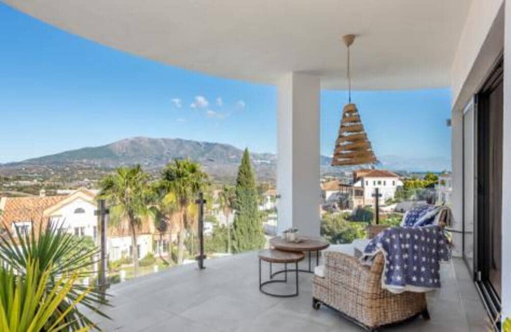 4 soverom Villa til salgs i Mijas Costa med svømmebasseng garasje - € 2 395 000 (Ref: 9880511)