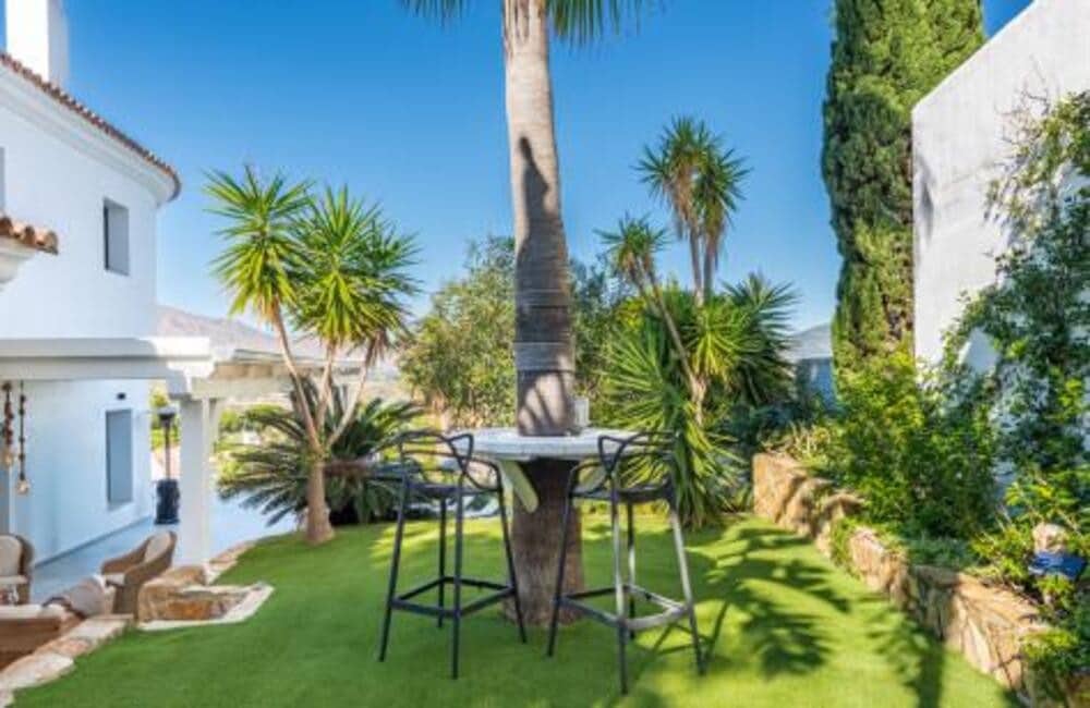4 soverom Villa til salgs i Mijas Costa med svømmebasseng garasje - € 2 395 000 (Ref: 9880511)
