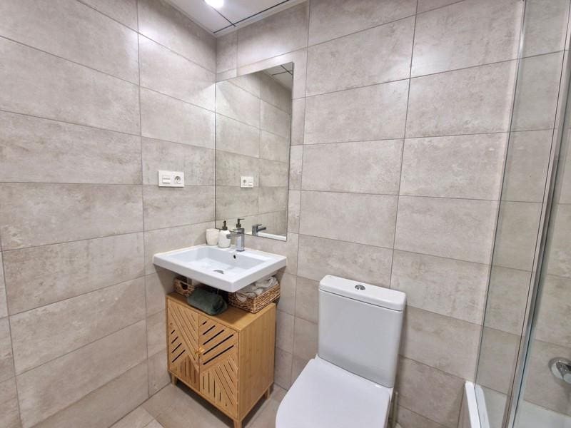 2 bedroom Apartment for rent in Mijas Costa with pool garage - € 2,500 (Ref: 9880512)