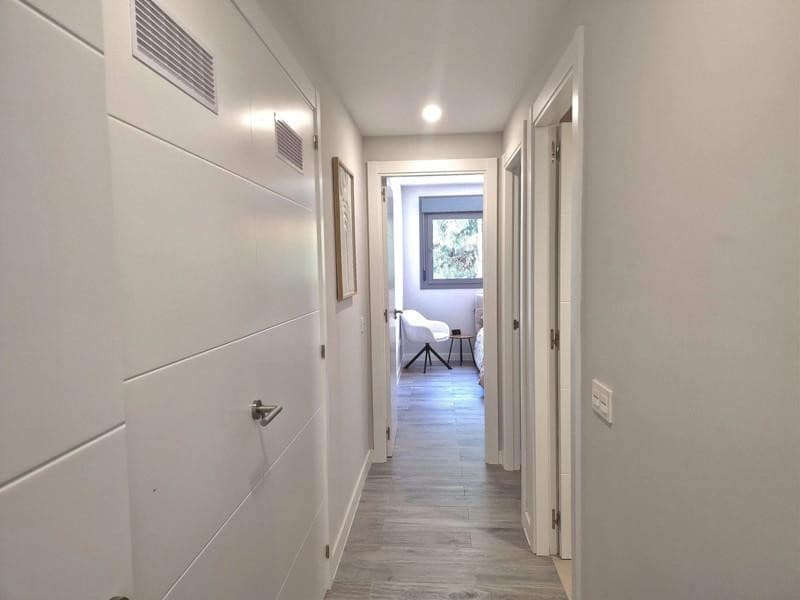 2 bedroom Apartment for rent in Mijas Costa with pool garage - € 2,500 (Ref: 9880512)