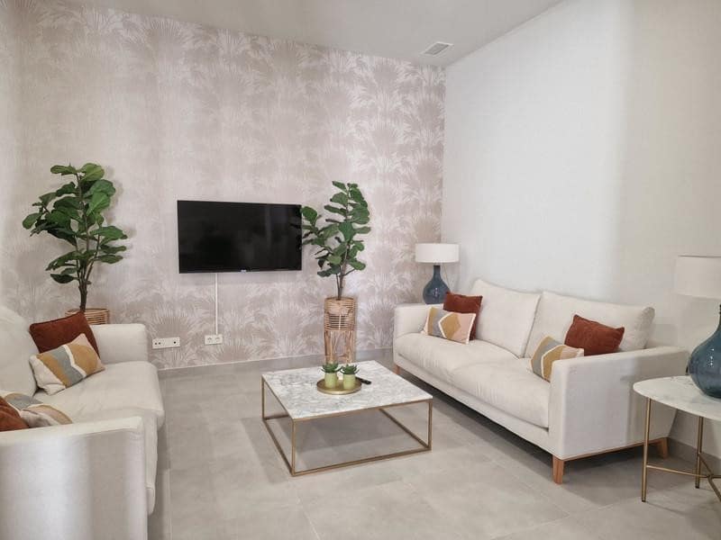 2 bedroom Apartment for rent in Mijas Costa with pool garage - € 2,500 (Ref: 9880512)