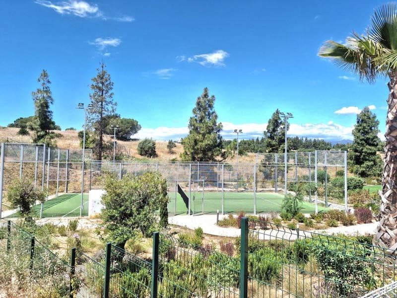 2 bedroom Apartment for rent in Mijas Costa with pool garage - € 2,500 (Ref: 9880512)